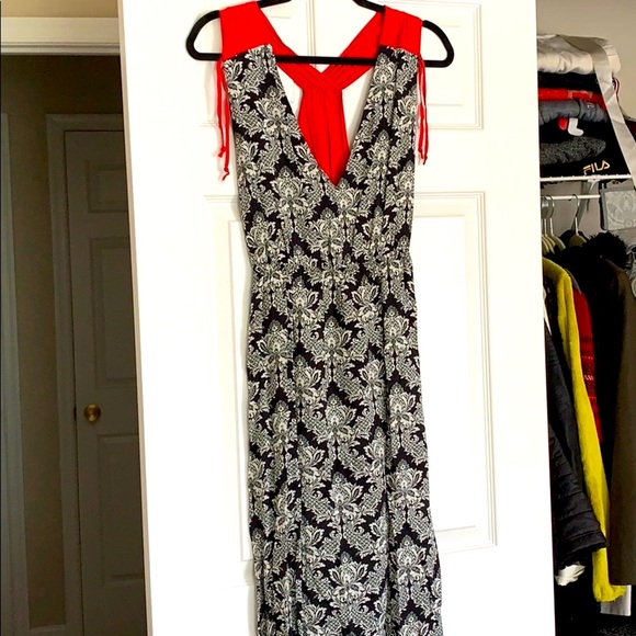 THML clothing Red Black White Dámask Print Maxi - Picture 4 of 11